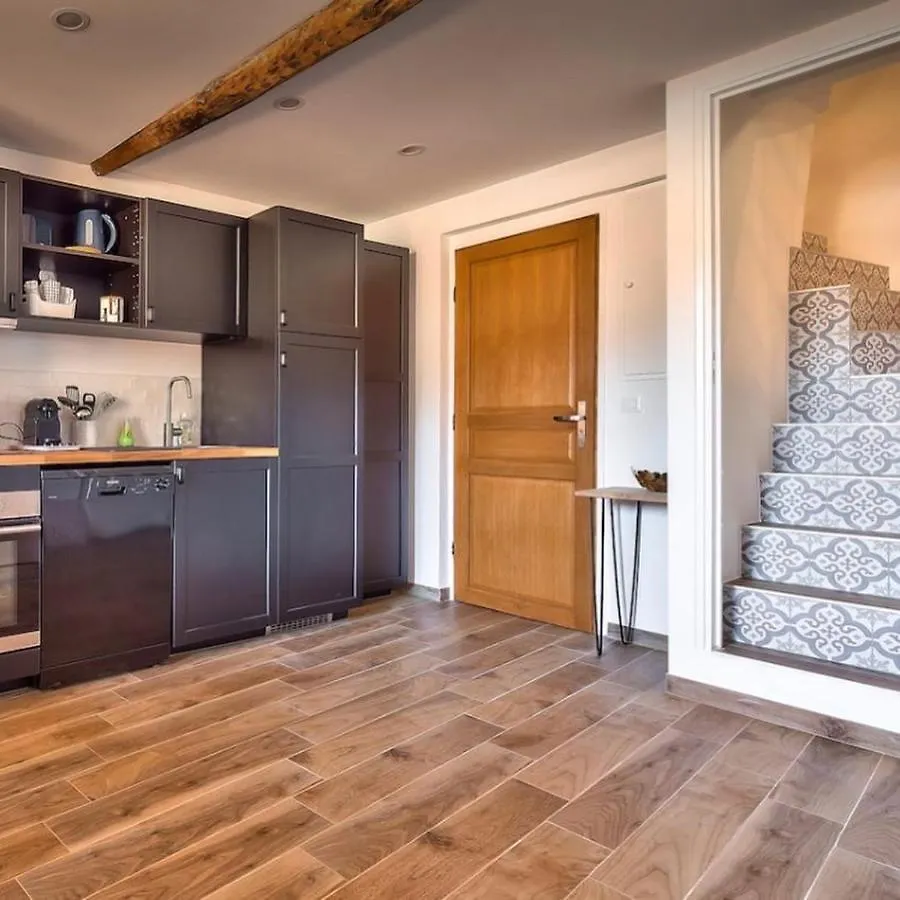 Duplex 6 Pers - Panoramic Sea View - Old City - 2 Mn Beach 멍똥 아파트